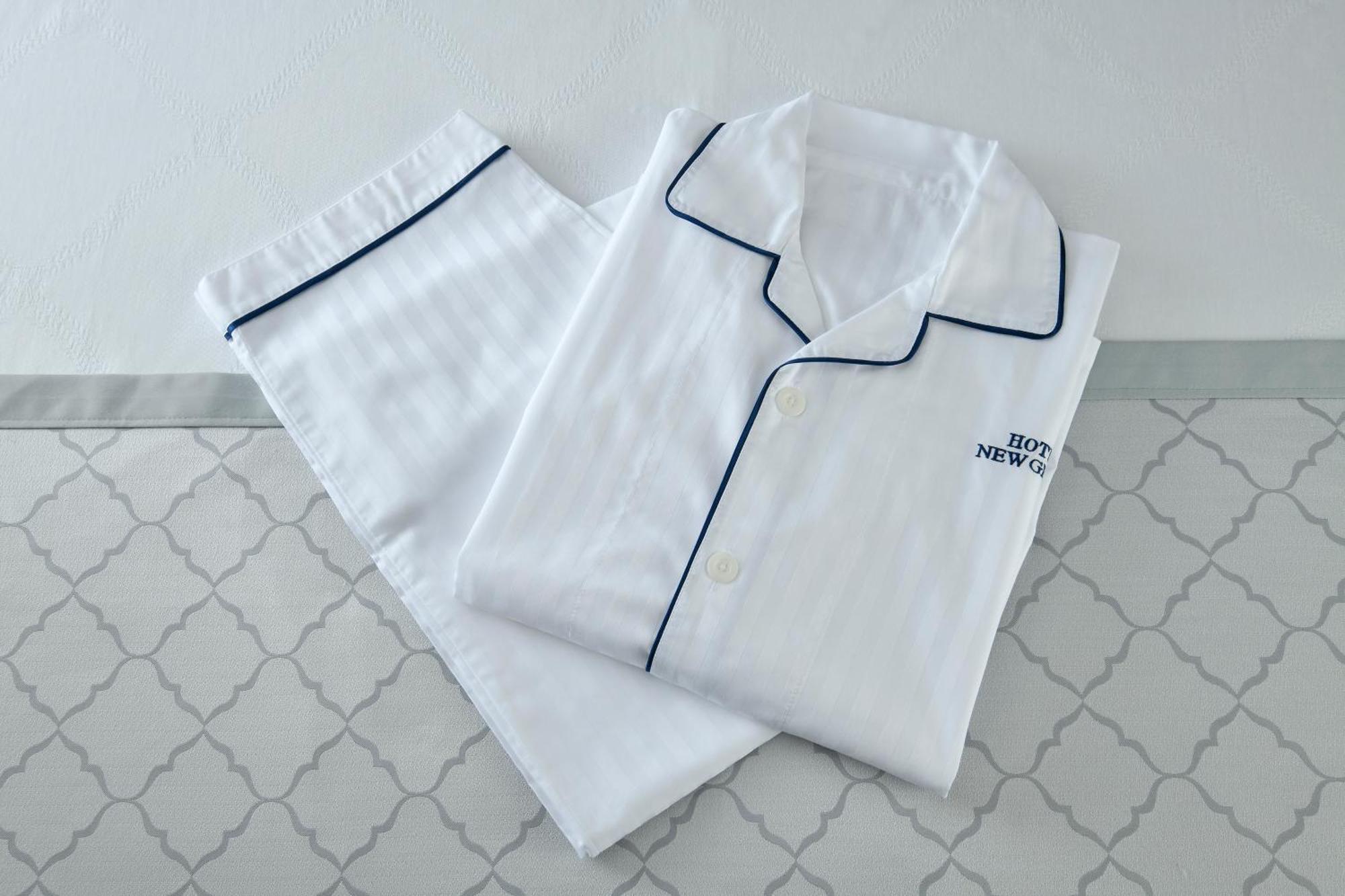 Hotel New Grand Yokohama  Esterno foto A set of pajamas